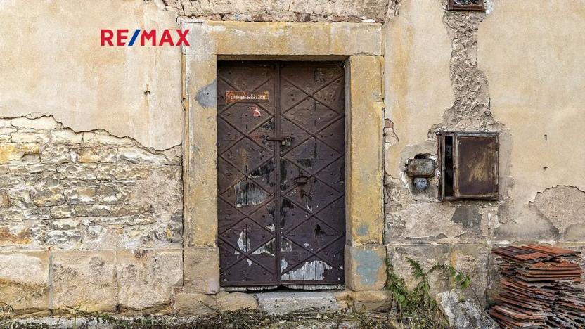 Prodej zemědělského objektu, Počedělice, 2500 m2