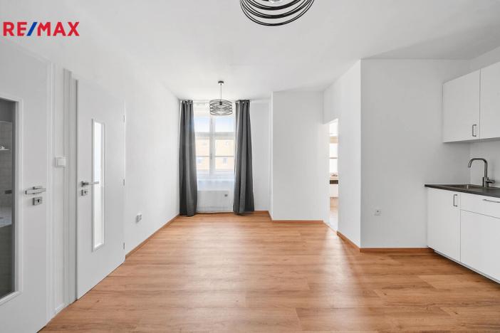 Prodej bytu 3+kk, Hradec Králové, Klumparova, 37 m2