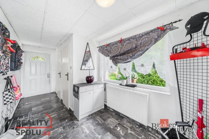 Prodej rodinného domu, Dolany, 198 m2