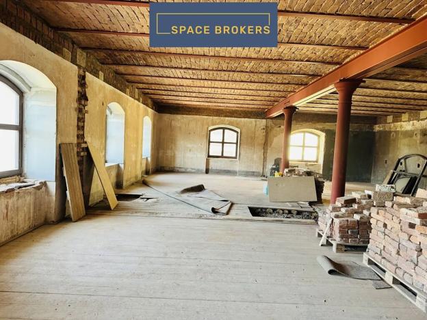 Pronájem kanceláře, Praha, Údolní, 1390 m2