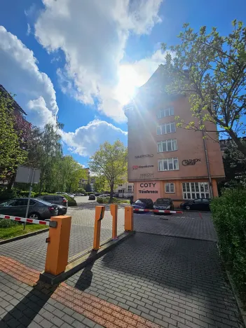 Pronájem kanceláře, Praha - Veleslavín, Na okraji, 985 m2