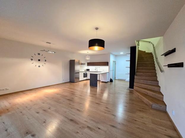 Prodej rodinného domu, Praha - Dolní Měcholupy, U svornosti, 154 m2