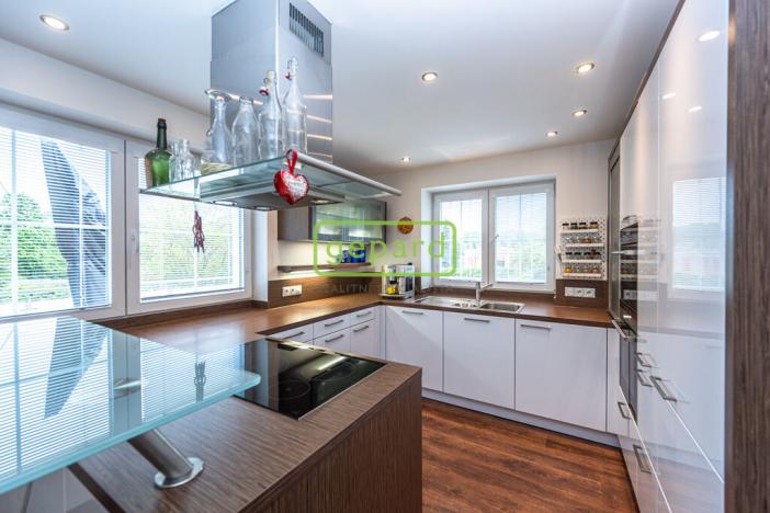 Prodej ubytování, Bečov nad Teplou, Na Zelené, 231 m2