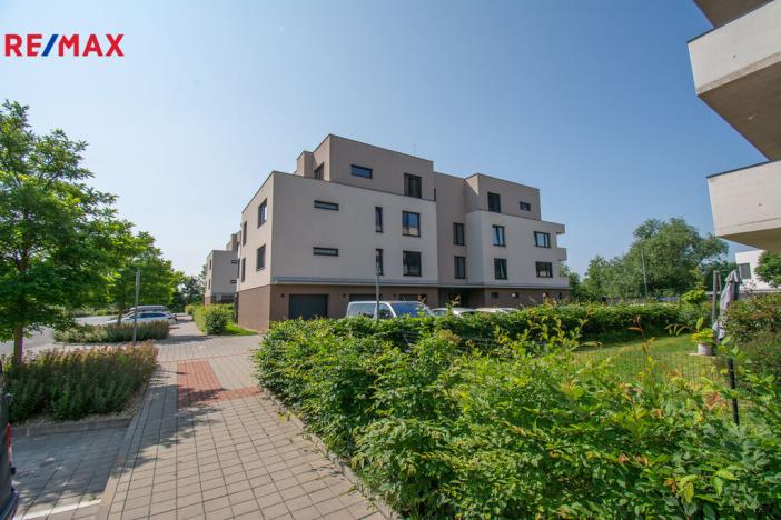Pronájem bytu 2+kk, Hradec Králové - Pražské Předměstí, Farářství, 51 m2