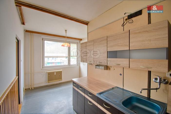 Prodej bytu 3+1, Vsetín, Ohrada, 74 m2