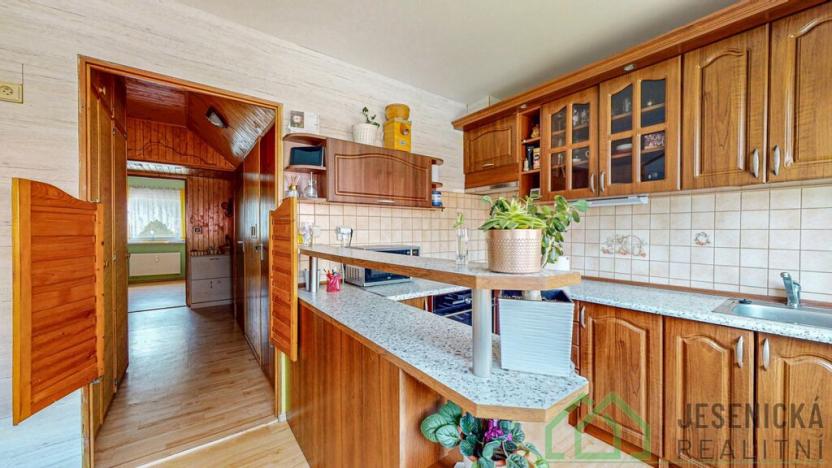 Prodej bytu 3+1, Jeseník - Bukovice, Sládkova, 67 m2