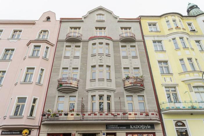 Pronájem bytu 2+kk, Praha - Nusle, náměstí Generála Kutlvašra, 58 m2