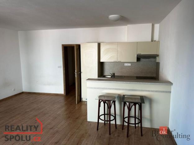 Pronájem bytu 2+kk, Jesenice, Cedrová, 68 m2