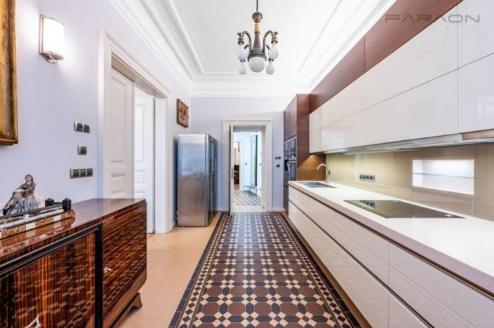 Pronájem bytu 4+1, Praha - Josefov, Pařížská, 184 m2