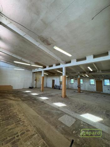 Pronájem obchodního prostoru, Líšnice, 190 m2