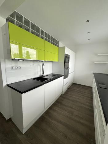 Pronájem bytu 4+kk, Olomouc - Lazce, Řezáčova, 84 m2