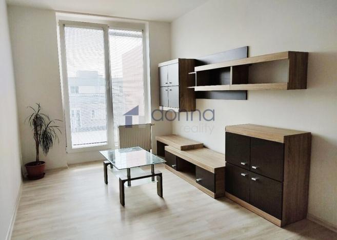 Pronájem bytu 2+kk, Praha, Chotěšovská, 54 m2