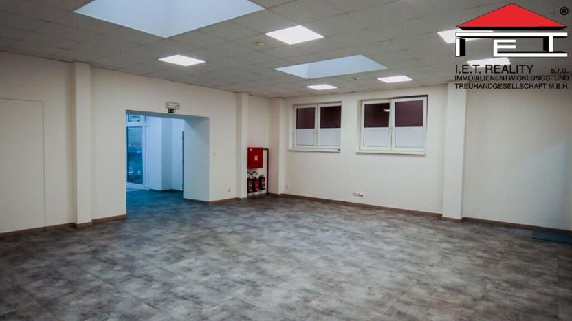 Pronájem obchodního prostoru, Frýdek-Místek - Frýdek, Nádražní, 116 m2