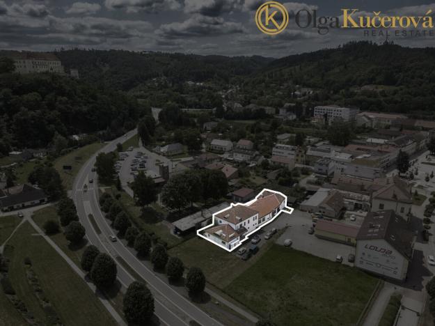 Prodej obchodního prostoru, Letovice, Masarykovo náměstí, 860 m2