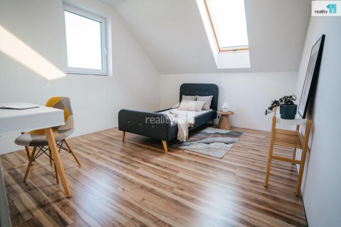 Prodej rodinného domu, Zvěřínek, V průhonu, 125 m2