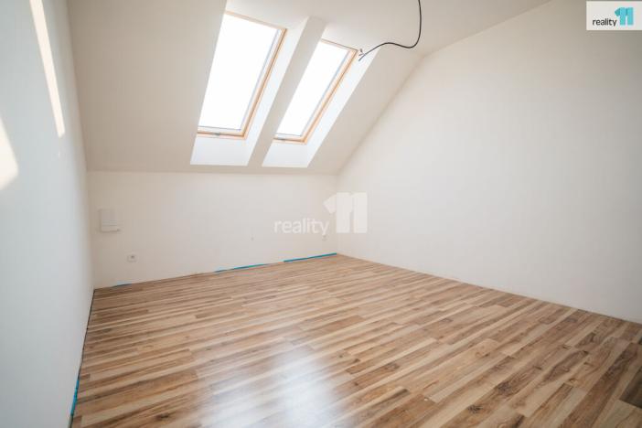 Prodej rodinného domu, Zvěřínek, V průhonu, 125 m2