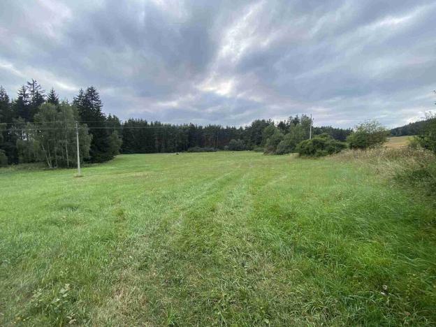 Prodej pole, Úterý, 18429 m2