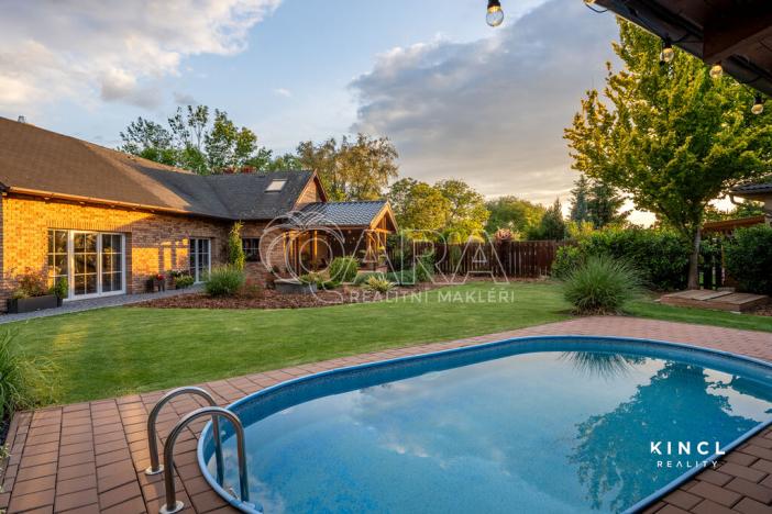 Prodej rodinného domu, Semice, 203 m2