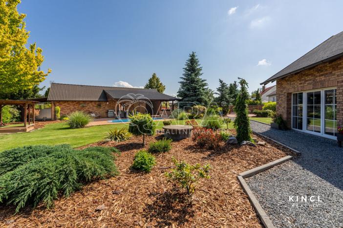 Prodej rodinného domu, Semice, 203 m2