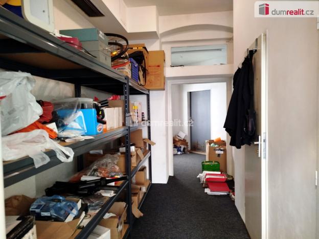 Pronájem obchodního prostoru, Karlovy Vary, Vítězná, 50 m2