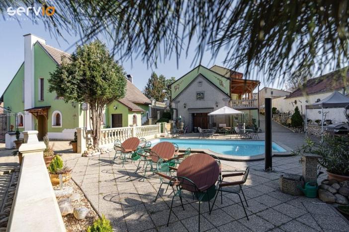 Prodej ubytování, Dolní Dunajovice, Hlavní, 1383 m2