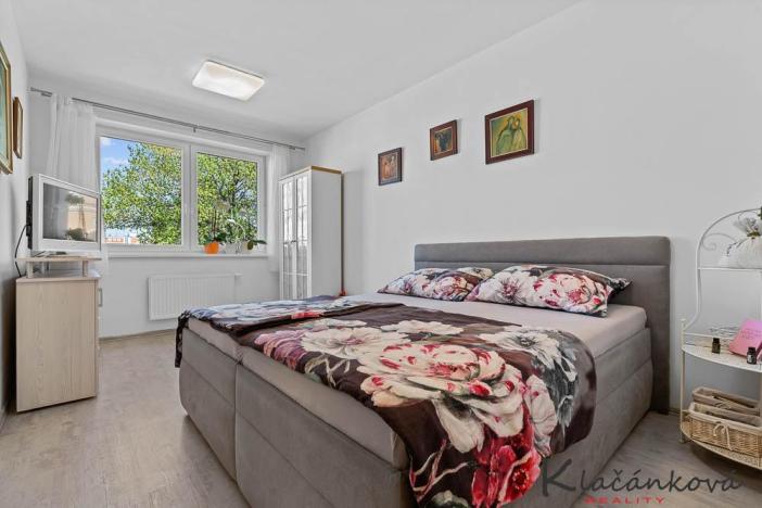 Prodej bytu 2+kk, Zlín - Malenovice, třída Svobody, 64 m2