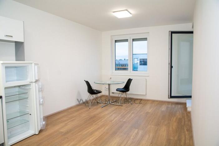 Prodej bytu 2+kk, Praha - Stodůlky, náměstí Junkových, 43 m2