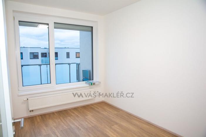 Prodej bytu 2+kk, Praha - Stodůlky, náměstí Junkových, 43 m2