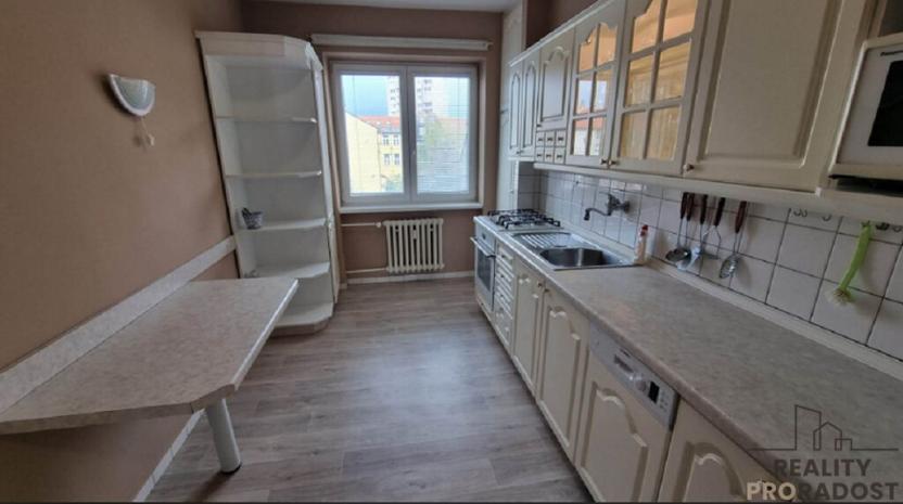 Pronájem bytu 3+1, Hodonín, Vrchlického, 90 m2