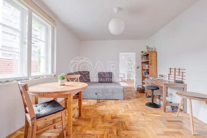 Prodej činžovního domu, Dobříš, Mírové náměstí, 450 m2