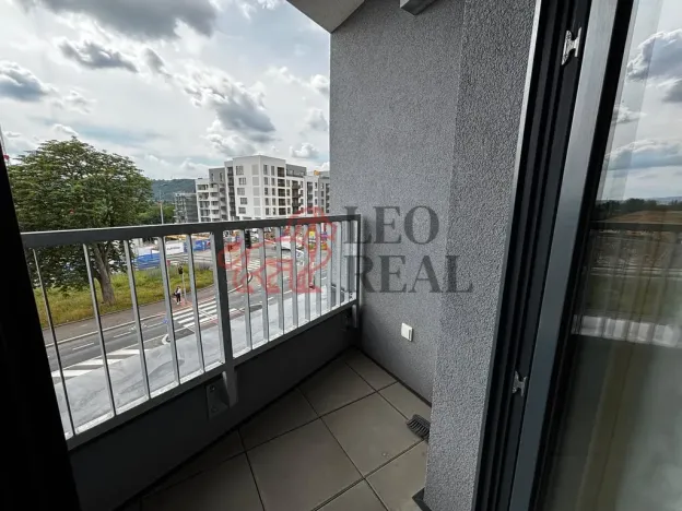 Pronájem bytu 1+kk, Praha - Modřany, Komořanská, 35 m2