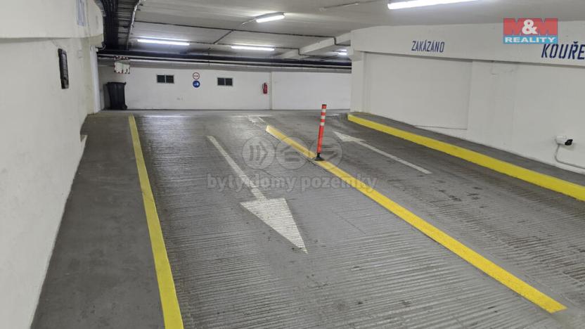 Prodej garážového stání, Praha - Podolí, Milevská, 10 m2