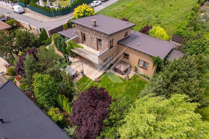 Prodej rodinného domu, Králův Dvůr, Na Vinohradech, 103 m2