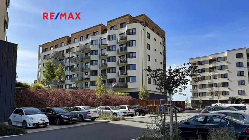 Prodej garážového stání, Praha - Hlubočepy, Vítové, 28 m2