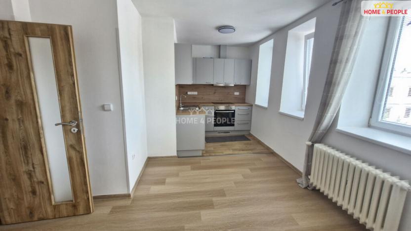 Pronájem bytu 2+1, Moravský Krumlov, Komenského, 80 m2