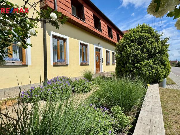 Prodej ubytování, Zvěrkovice, 372 m2