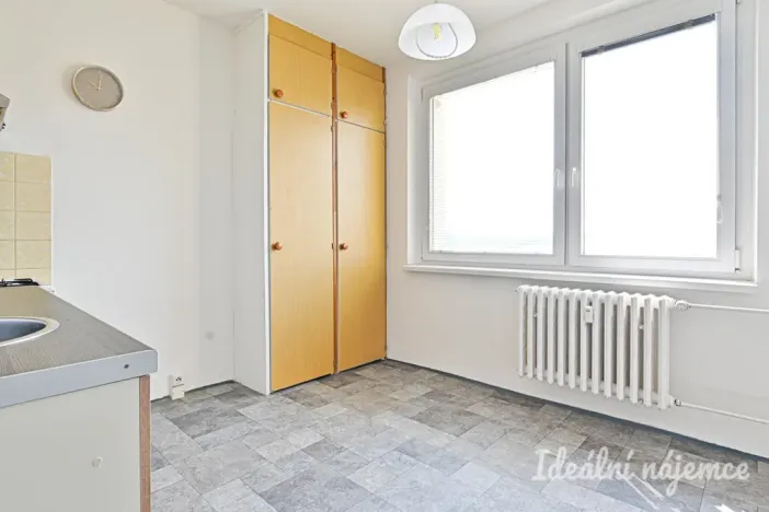 Pronájem bytu 1+1, Rosice, Kaštanová, 40 m2