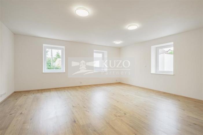 Prodej bytu 3+kk, Líšťany, Hunčice, 74 m2