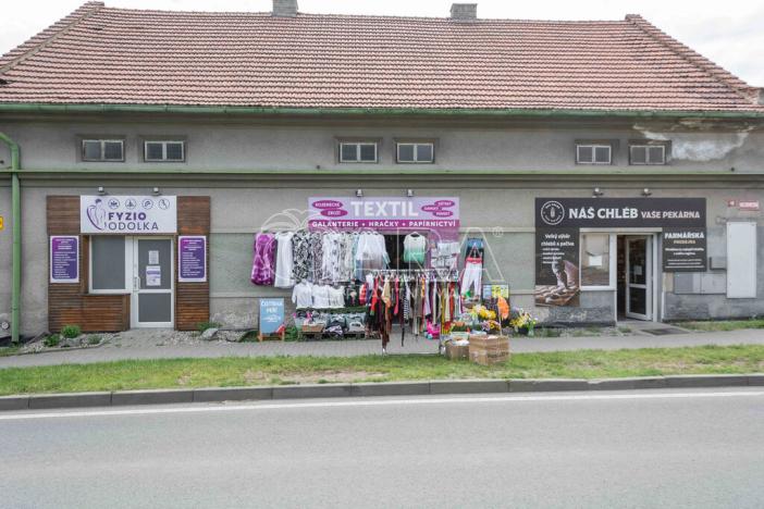 Pronájem obchodního prostoru, Odolena Voda, Velkoveská, 47 m2