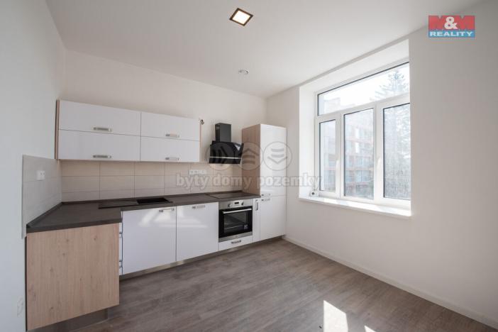 Pronájem bytu 1+1, Hradec Králové - Kukleny, Pražská třída, 32 m2