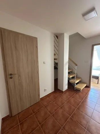 Pronájem bytu 2+kk, Praha - Smíchov, Grafická, 73 m2