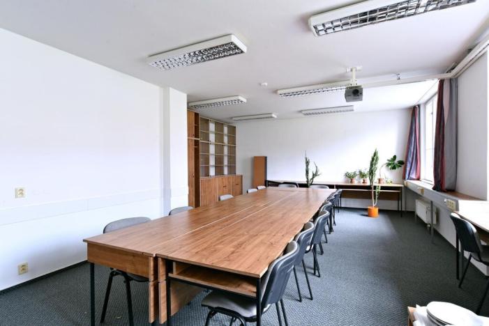 Pronájem kanceláře, Praha - Smíchov, Zoubkova, 344 m2