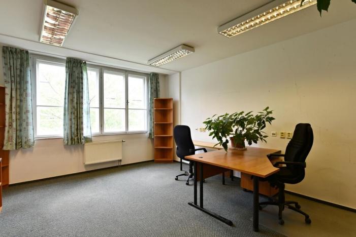 Pronájem kanceláře, Praha - Smíchov, Zoubkova, 344 m2