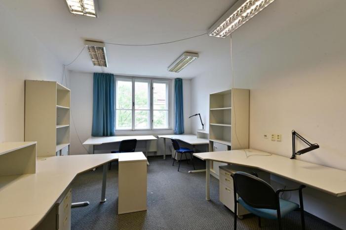 Pronájem kanceláře, Praha - Smíchov, Zoubkova, 344 m2