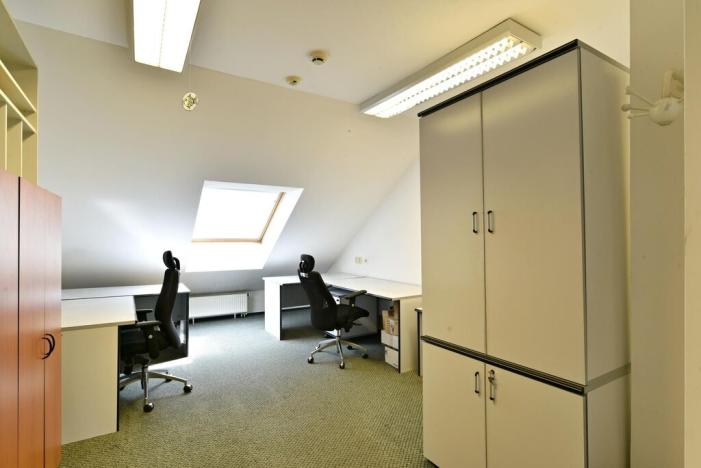 Pronájem kanceláře, Praha - Smíchov, Zoubkova, 344 m2