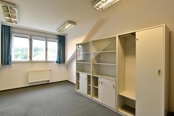 Pronájem kanceláře, Praha - Smíchov, Zoubkova, 344 m2