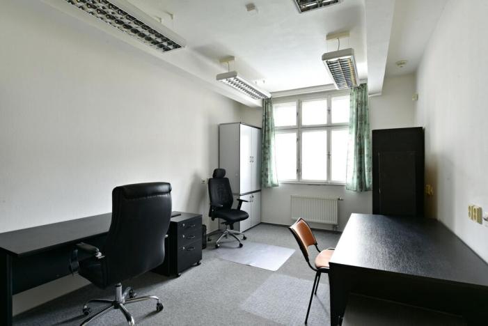 Pronájem kanceláře, Praha - Smíchov, Zoubkova, 344 m2