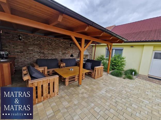 Prodej rodinného domu, Jevišovka, 260 m2