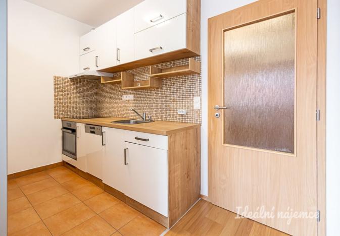 Pronájem bytu 1+kk, Praha, Farkašova, 32 m2