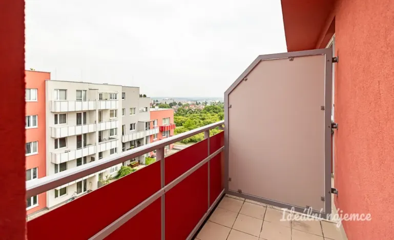 Pronájem bytu 1+kk, Praha, Farkašova, 32 m2